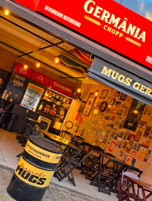 Fachada externa do Mugs Germânia no Piracicamirim, Piracicaba